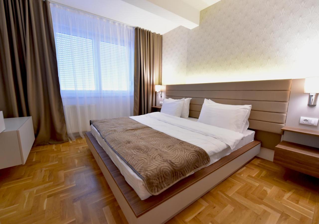 Sky Lux Apartman กอร์นีย์มิลาโนวัซ ภายนอก รูปภาพ