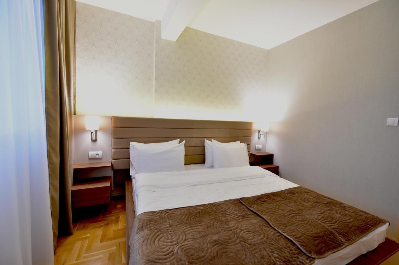 Sky Lux Apartman กอร์นีย์มิลาโนวัซ ภายนอก รูปภาพ
